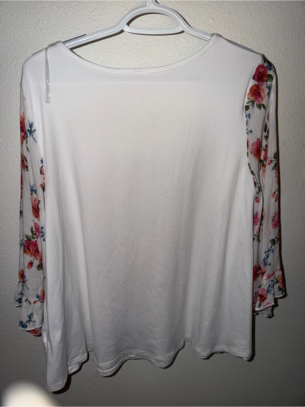 Red Lolly White Floral Sheer Sleeve Blouse NWOT - Picture 3 of 8